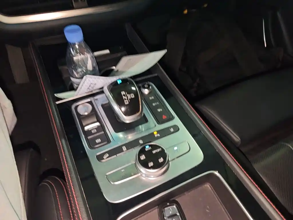 BYD Tang New Energy — миниатюра 14