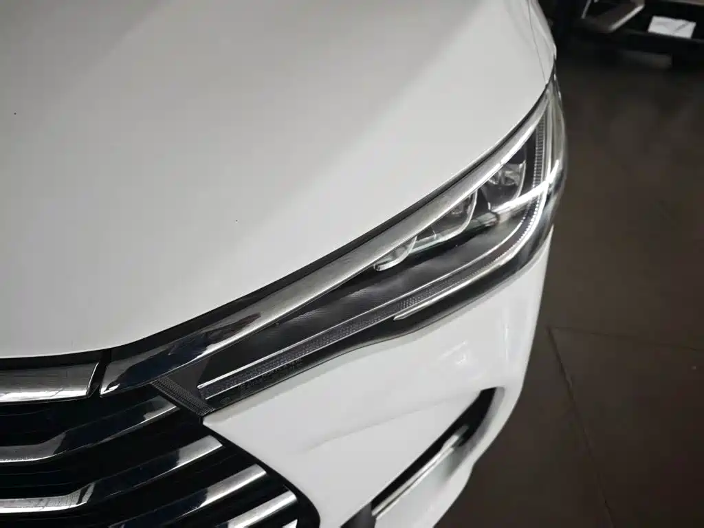 BYD MAX — миниатюра 24
