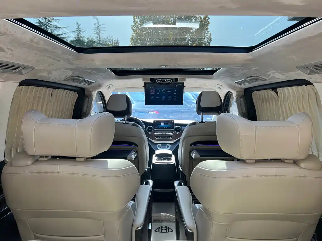 MERCEDES-BENZ V CLASS