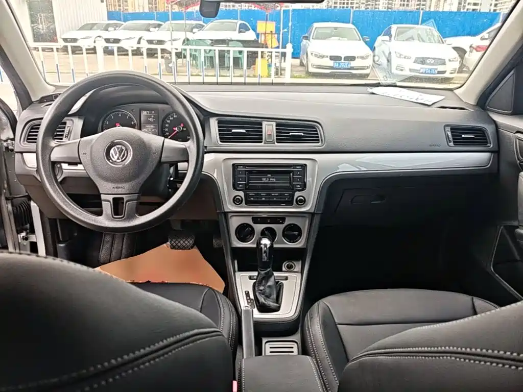 Volkswagen Lavida — миниатюра 10