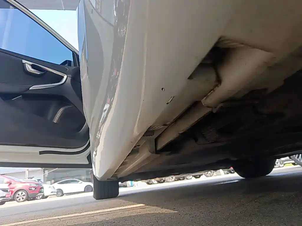 Volvo V40 — миниатюра 22