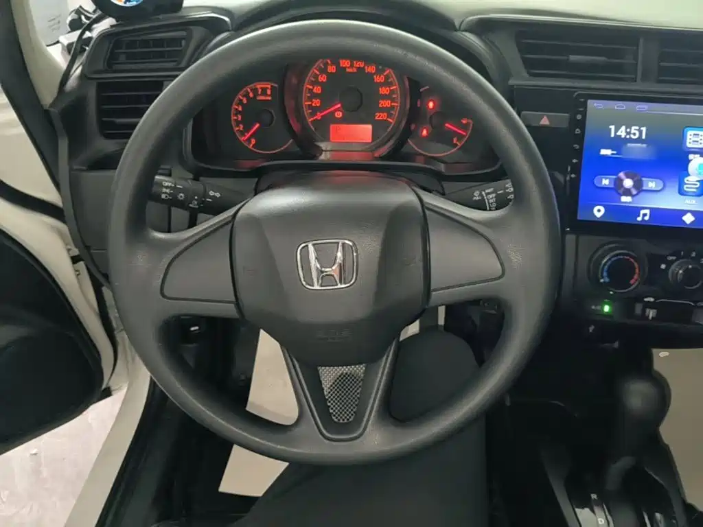 Honda Fit — миниатюра 11
