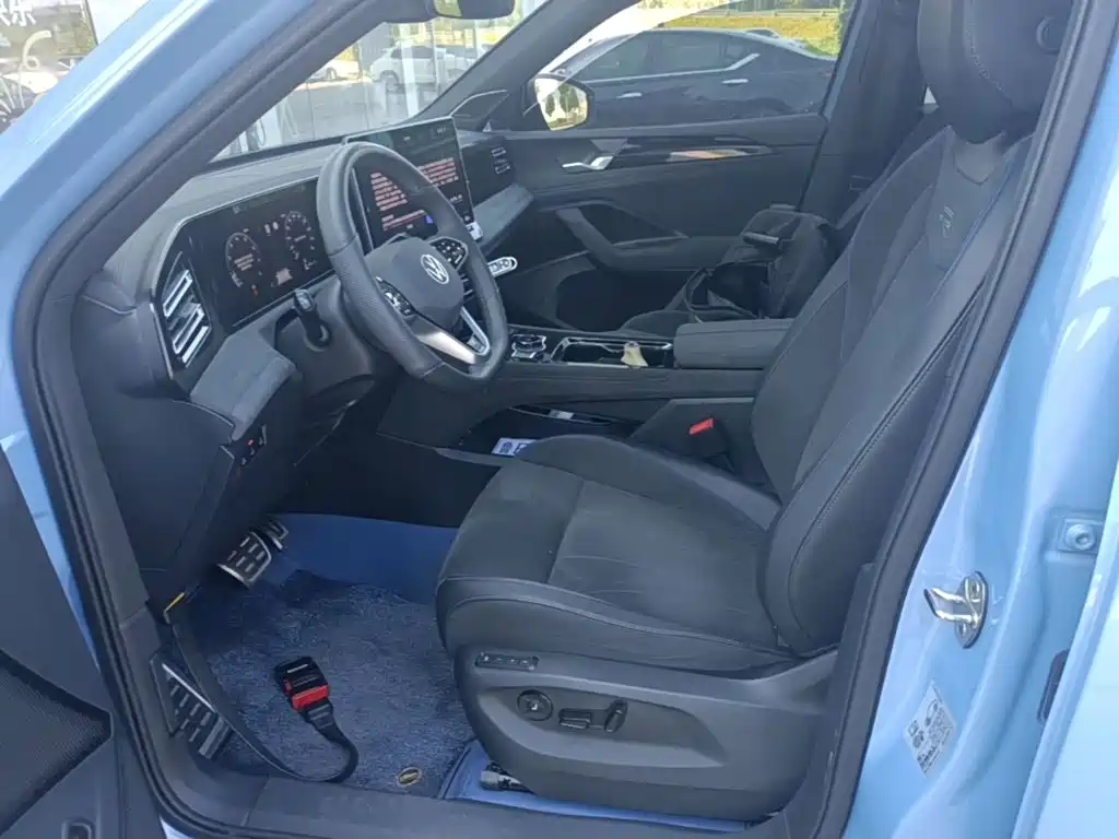 Volkswagen Tiguan L — миниатюра 15