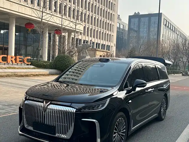 VOYAH LANTU DREAMER 2025