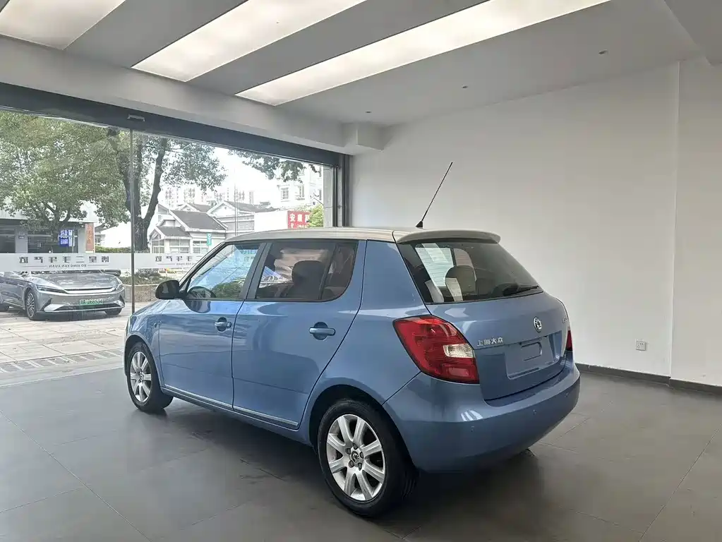 Skoda Fabia — миниатюра 7