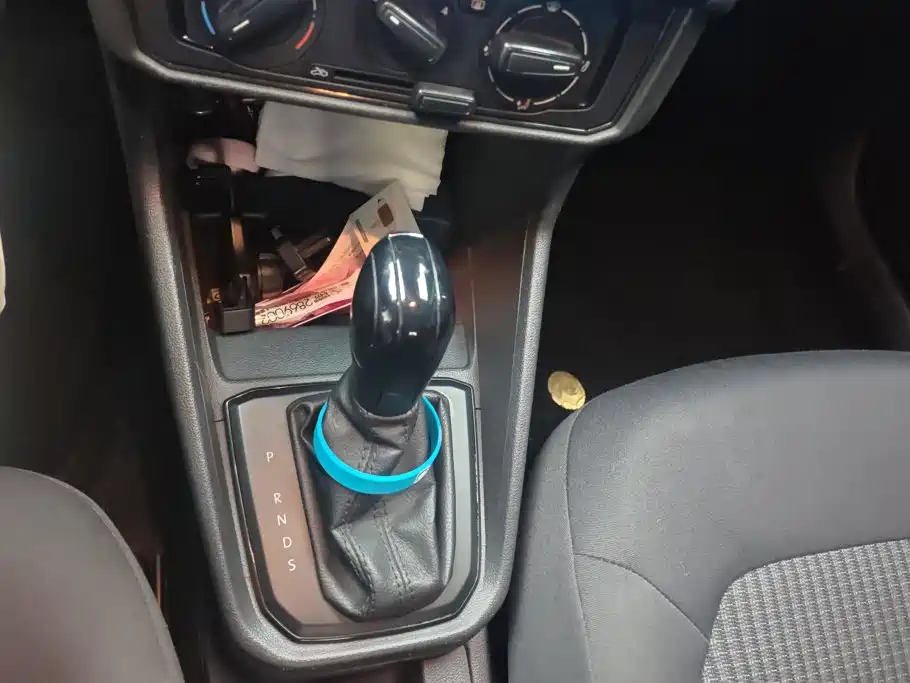 Volkswagen Santana — миниатюра 16
