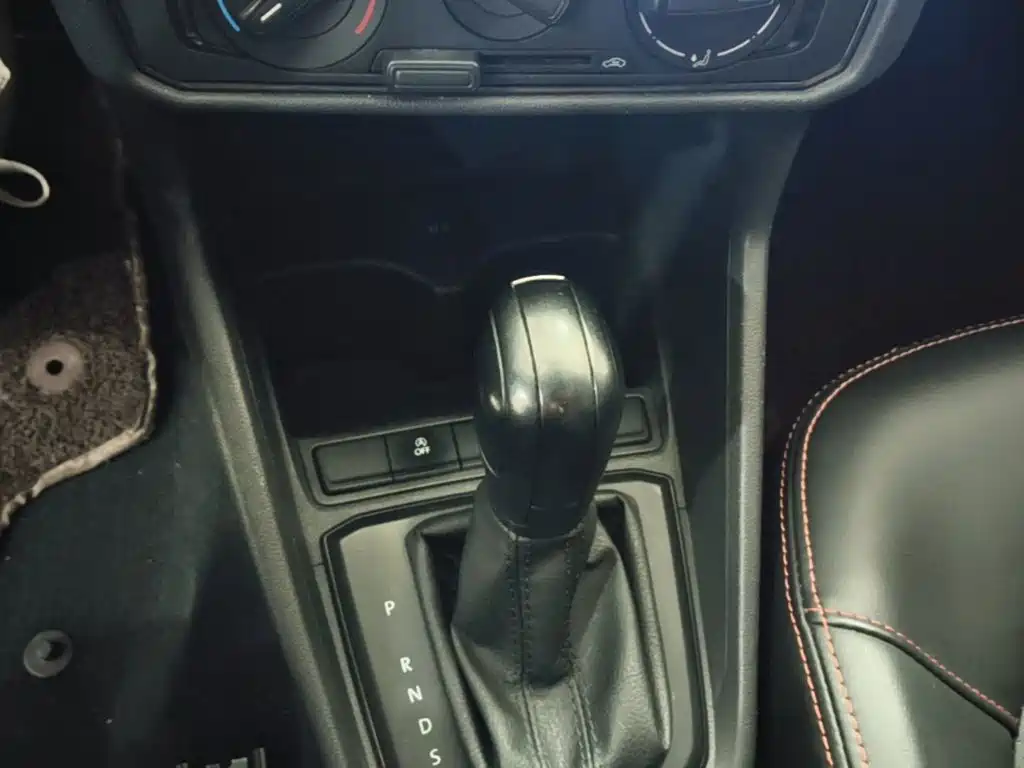 Volkswagen Santana — миниатюра 14