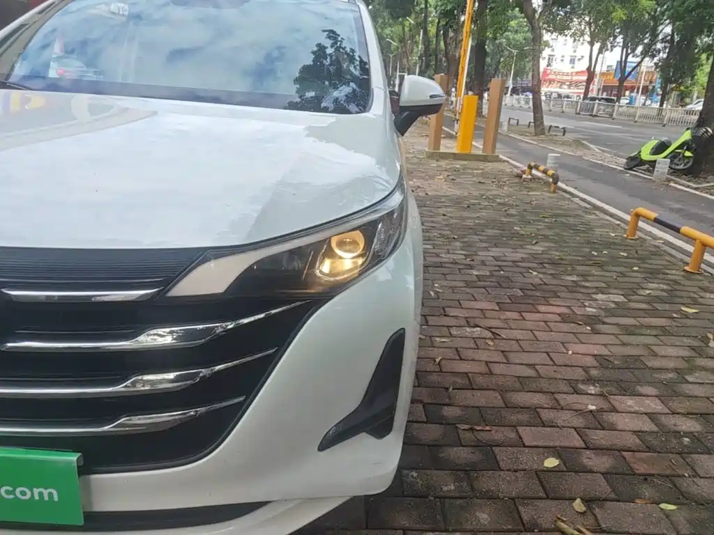 GAC Motor Trumpchi M6 — миниатюра 24