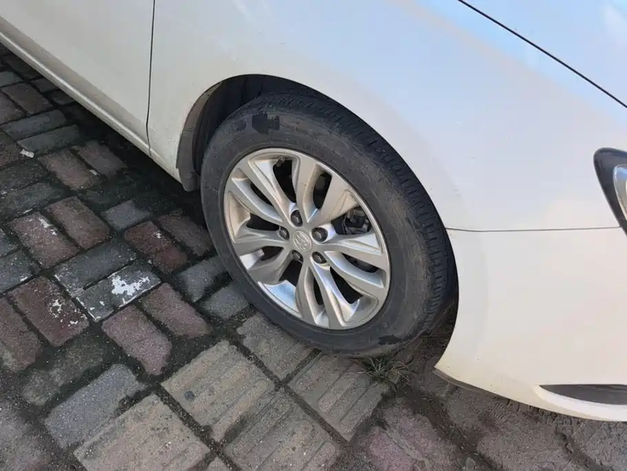Buick Excelle — миниатюра 6
