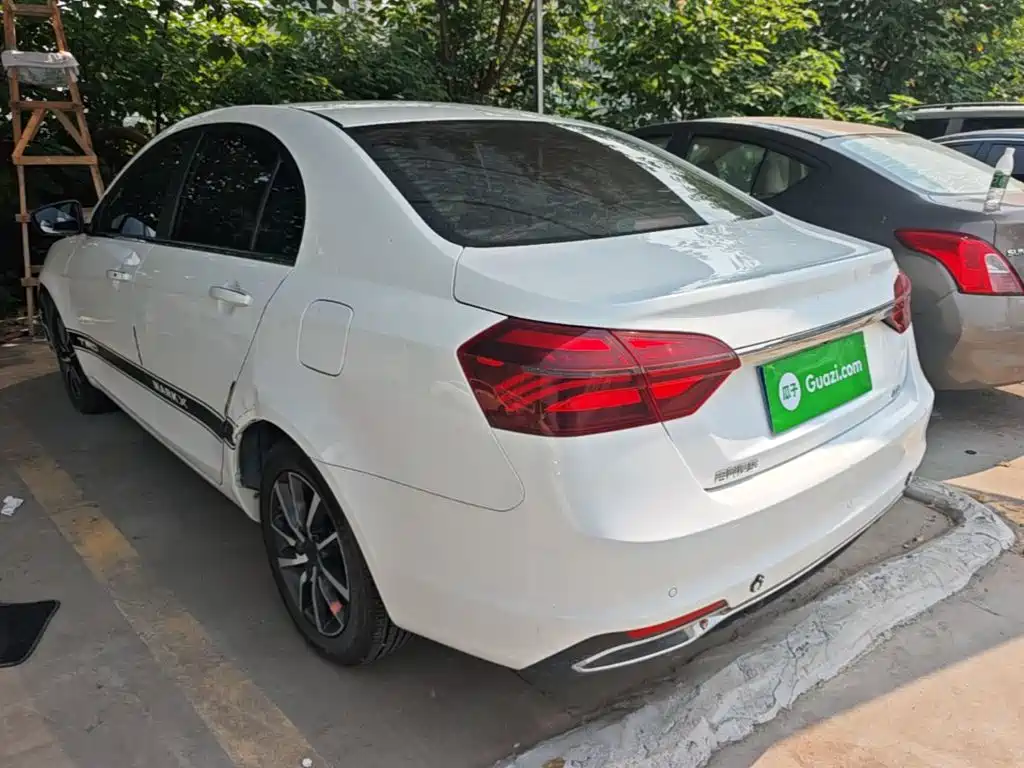 Geely Emgrand — миниатюра 5