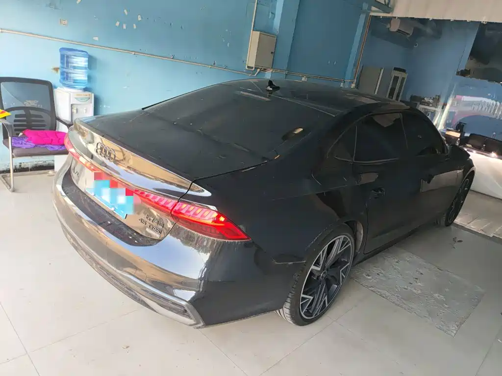 Audi A7L 2024 45 TFSI quattro