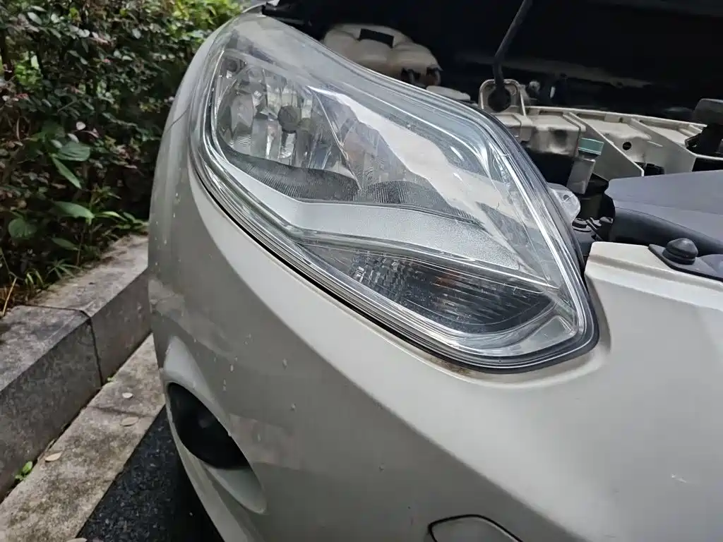 Ford Focus — миниатюра 7