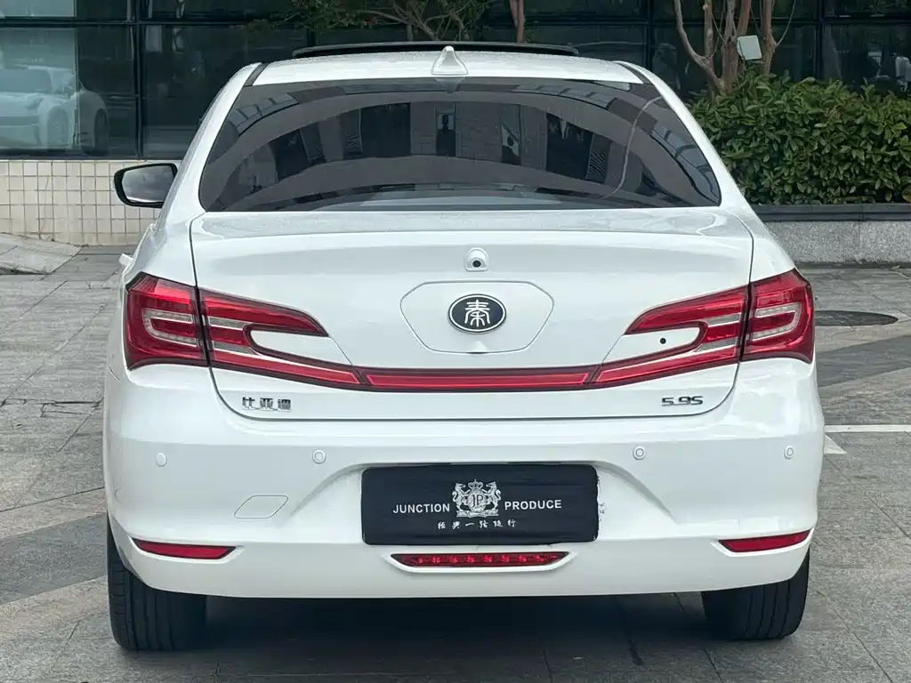 BYD Qin NEV — миниатюра 5