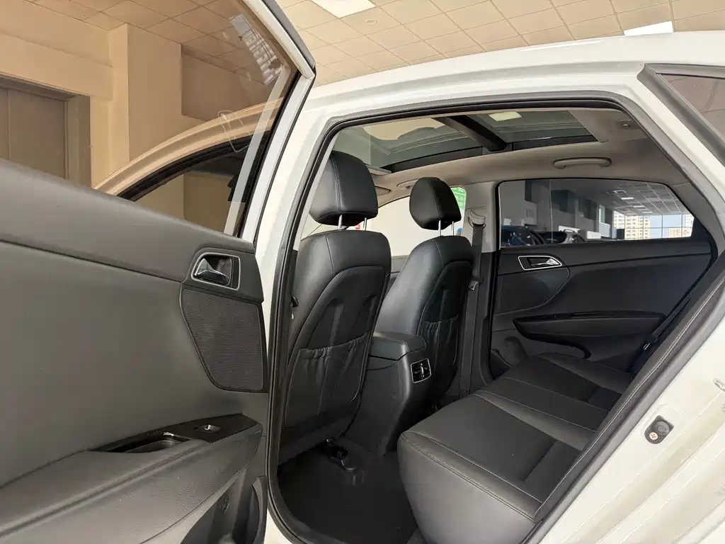 Hyundai Mistra 2019 1.8L AT GLS V