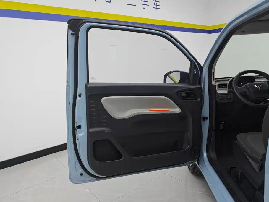 Wuling MINIEV — миниатюра 7