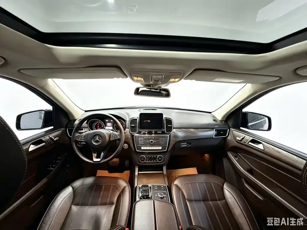 Mercedes-Benz GLE (Import) — миниатюра 4