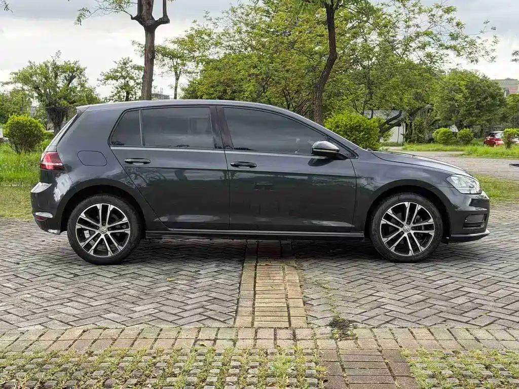 Volkswagen Golf — миниатюра 4
