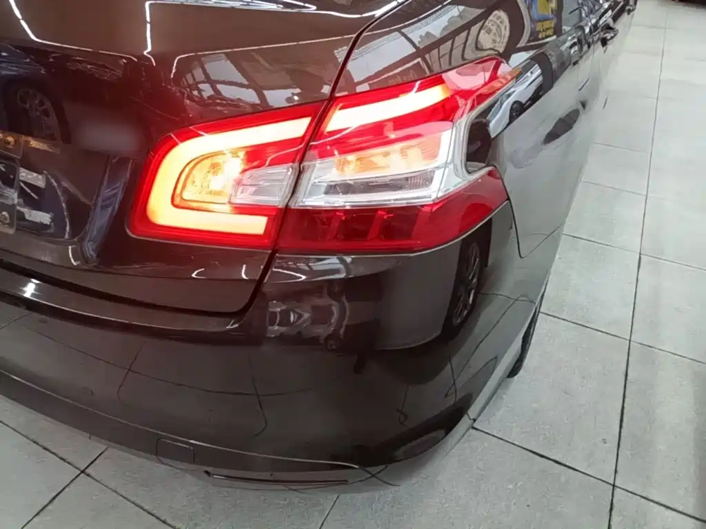 Peugeot 408 — миниатюра 8
