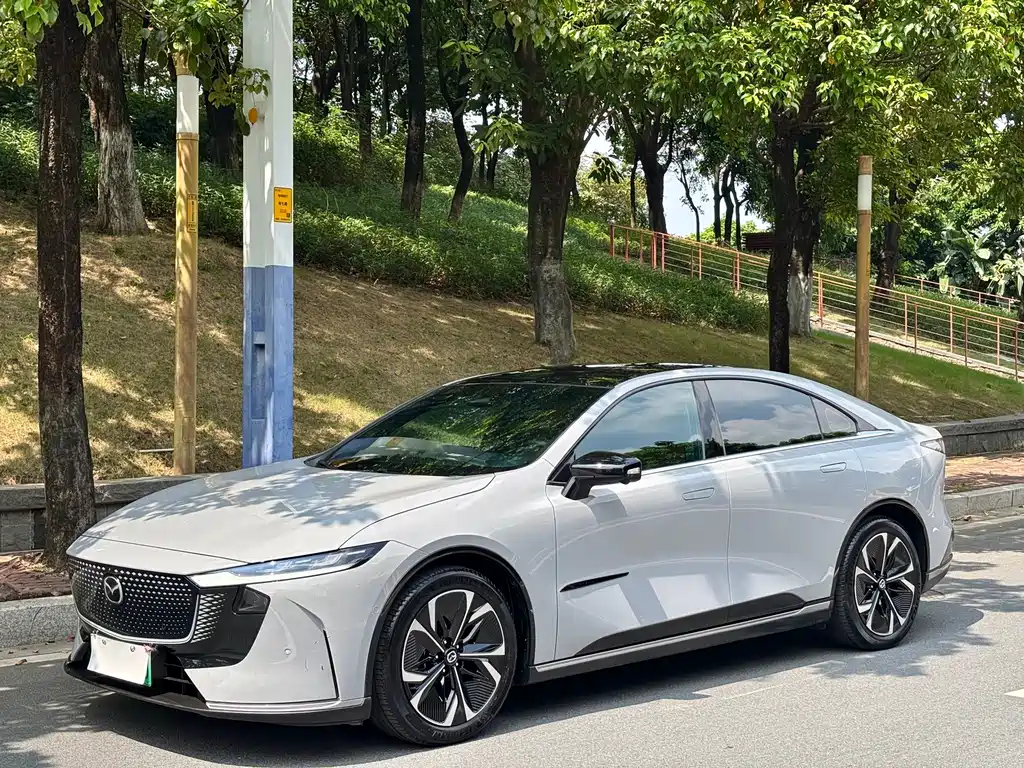 Mazda EZ-6