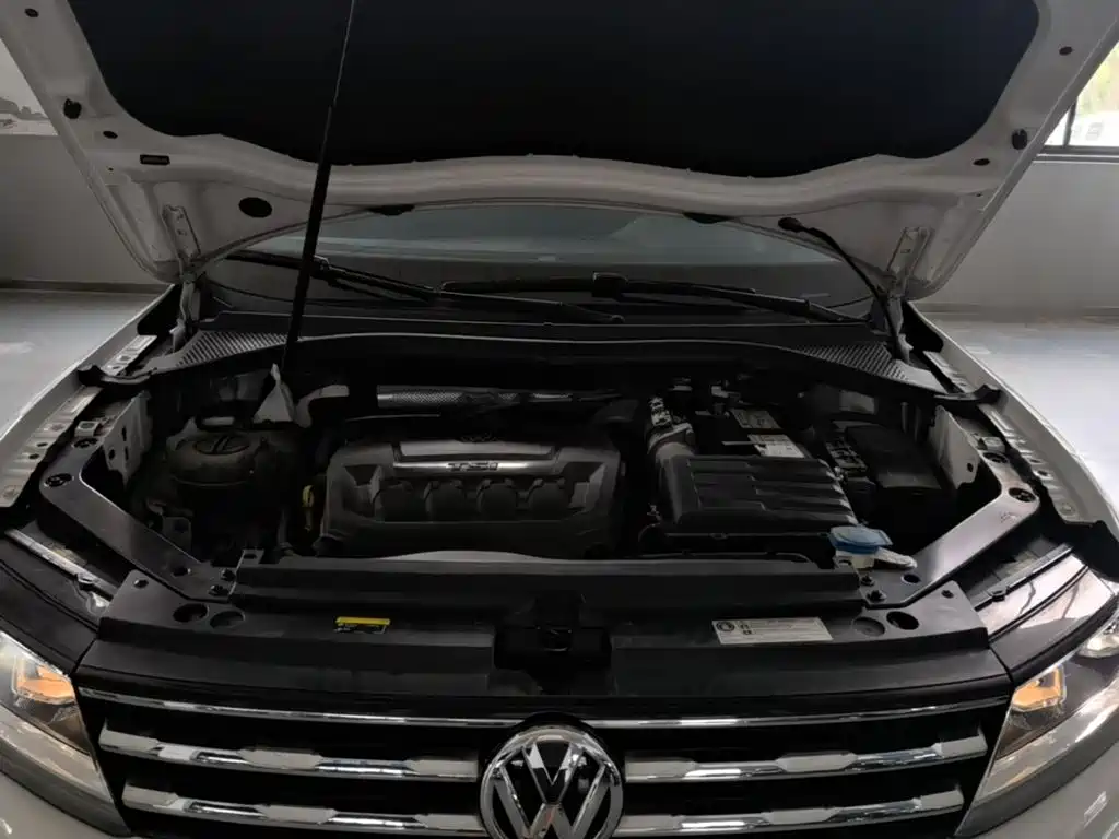 Volkswagen Tiguan L — миниатюра 20