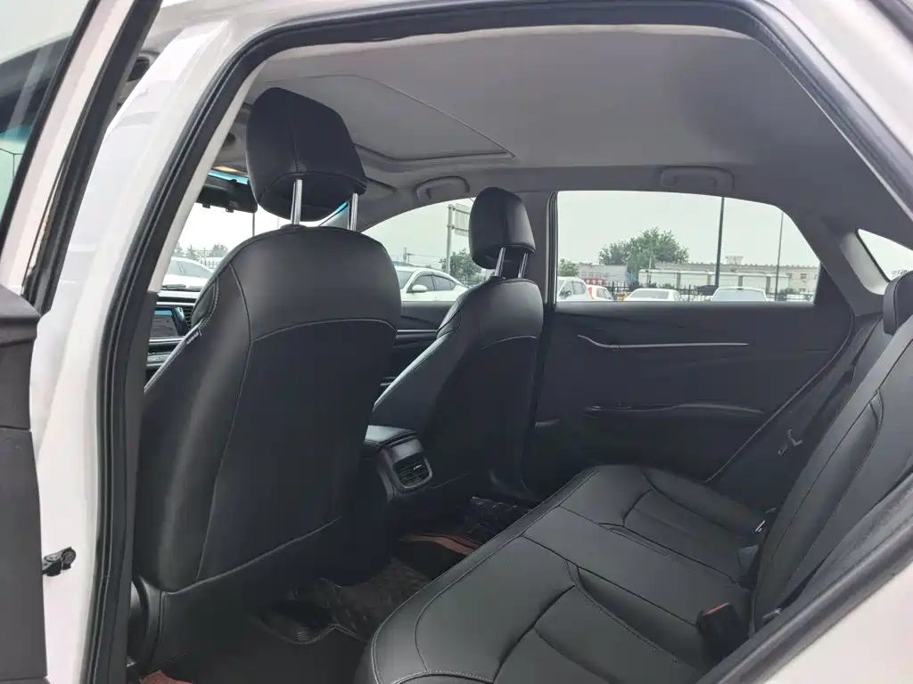Buick Excelle — миниатюра 15