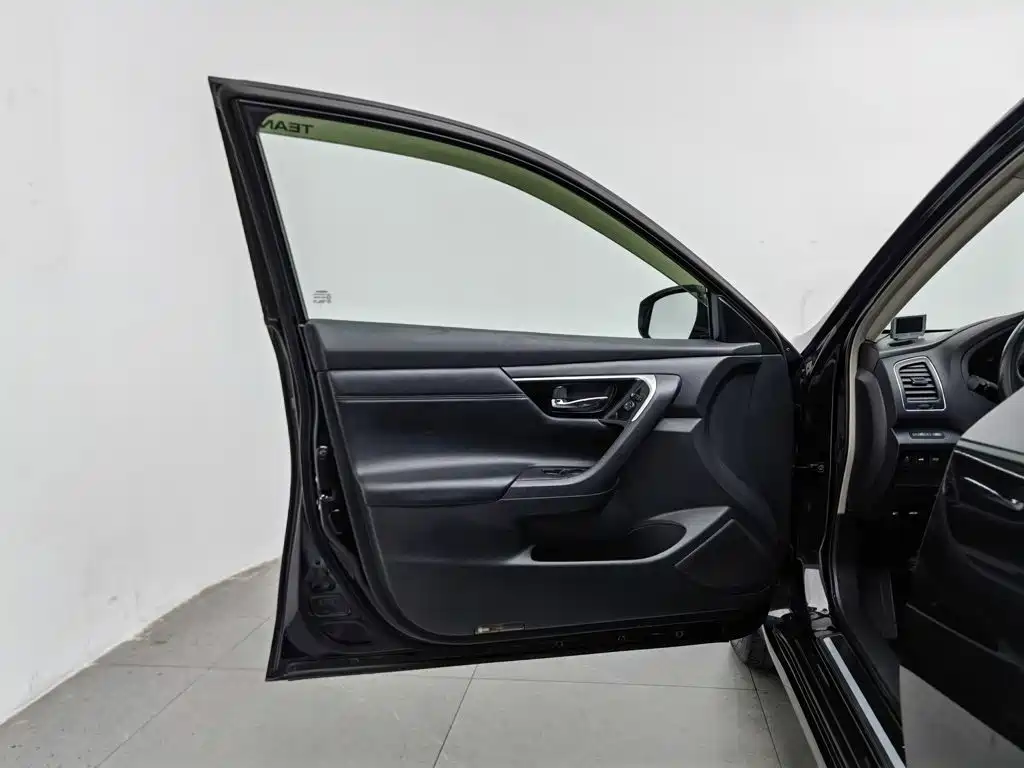 Nissan Teana — миниатюра 8