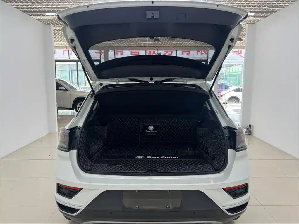 Volkswagen T-Roc 2023 280TSI DSG