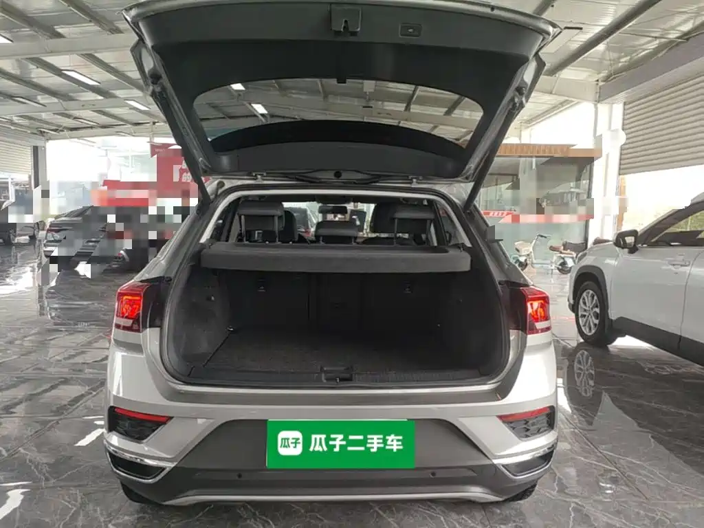 Volkswagen T-Roc — миниатюра 19