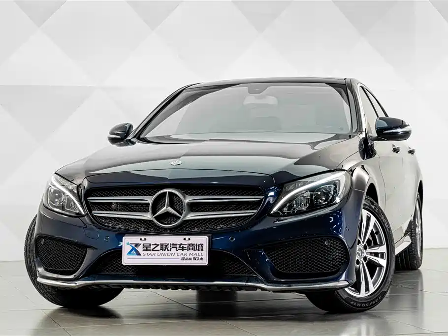 Mercedes-Benz C-Class — миниатюра 3