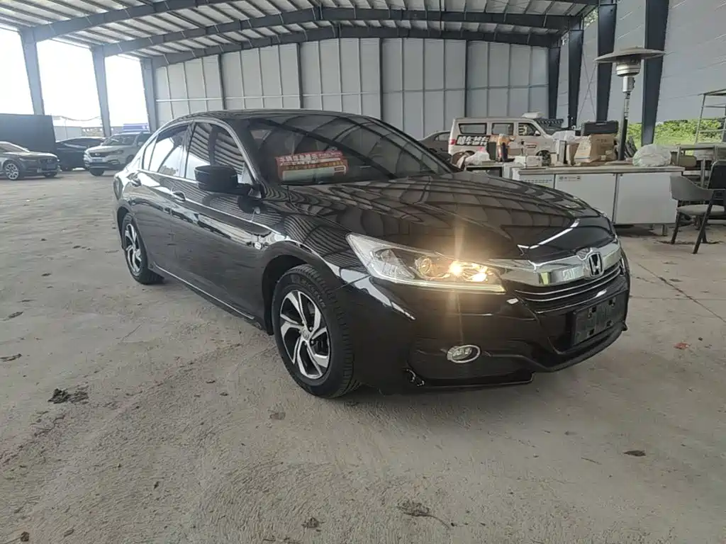 Honda Accord — миниатюра 4