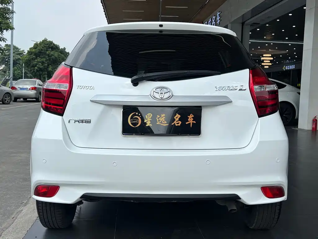 Toyota Yaris L — миниатюра 16