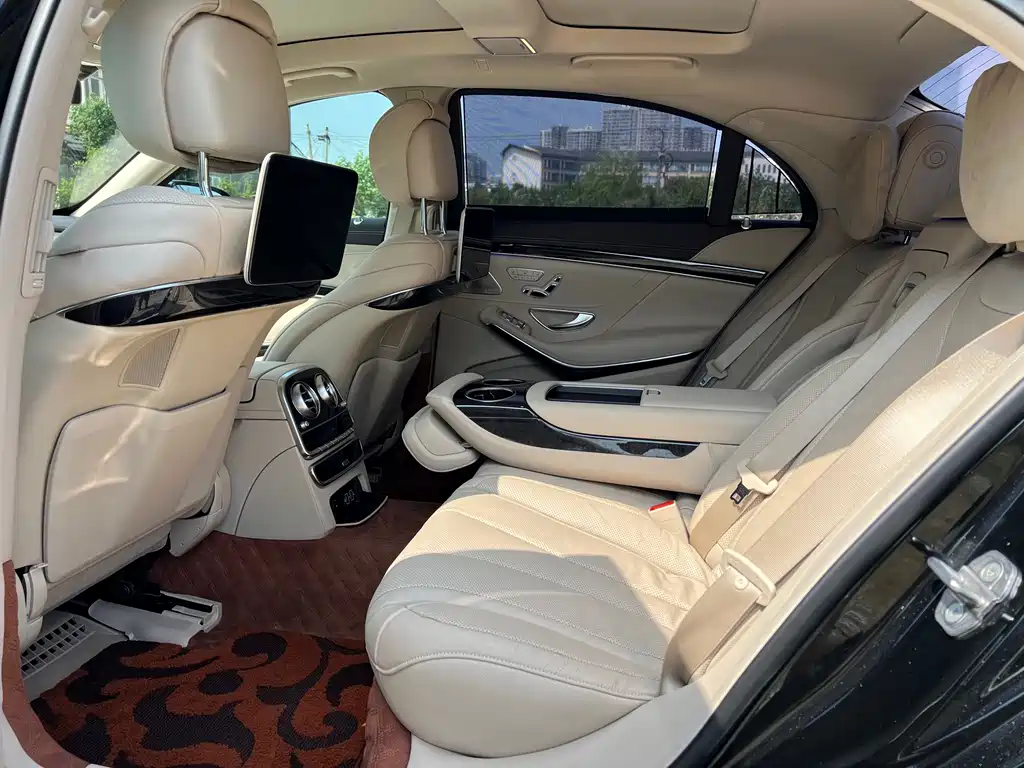 Mercedes-Benz S-Class — миниатюра 9