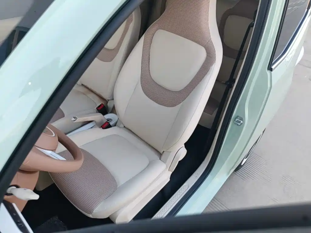 Wuling MINIEV — миниатюра 15