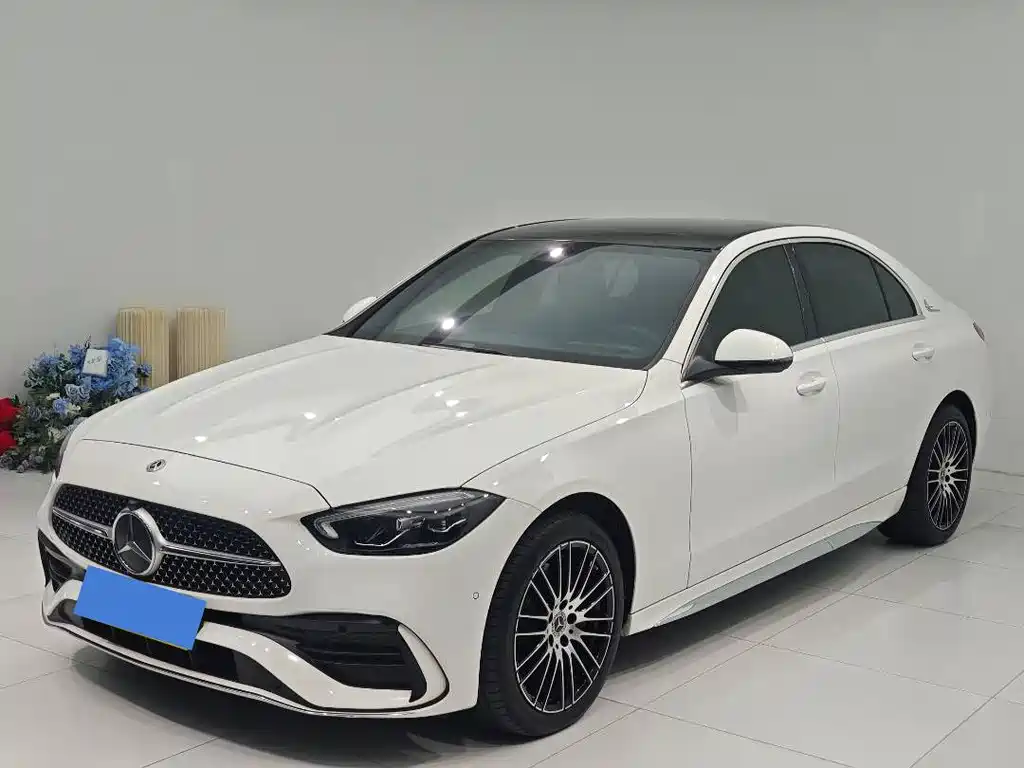 Mercedes-Benz C-Class 2024