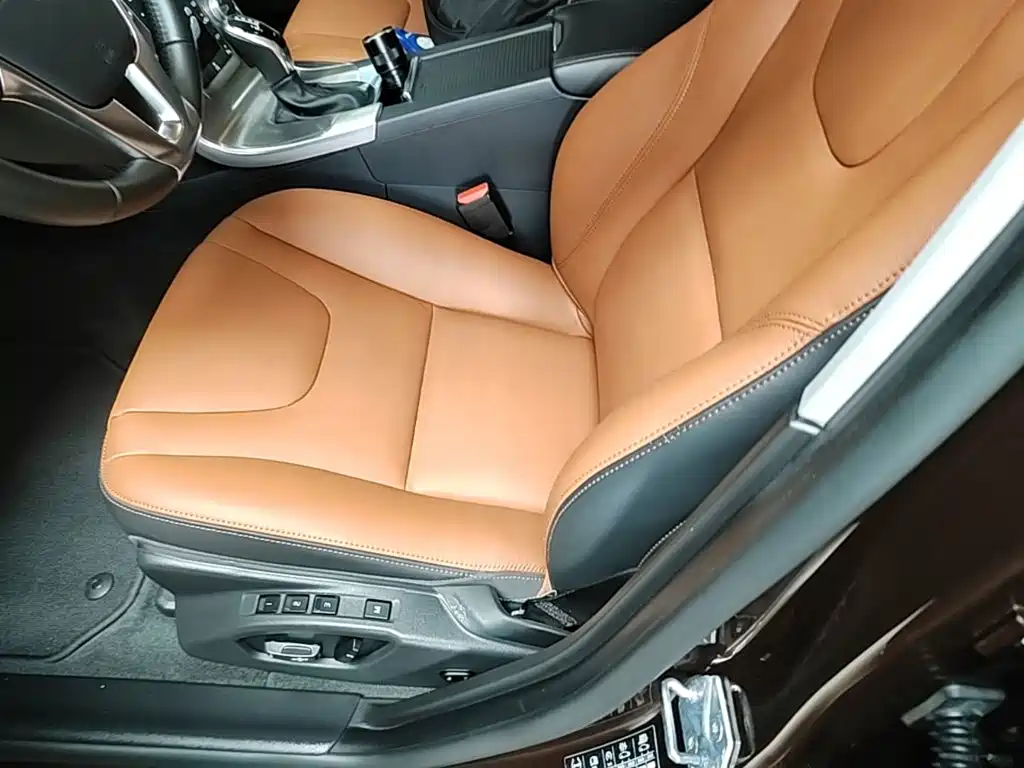 Volvo S60 — миниатюра 15
