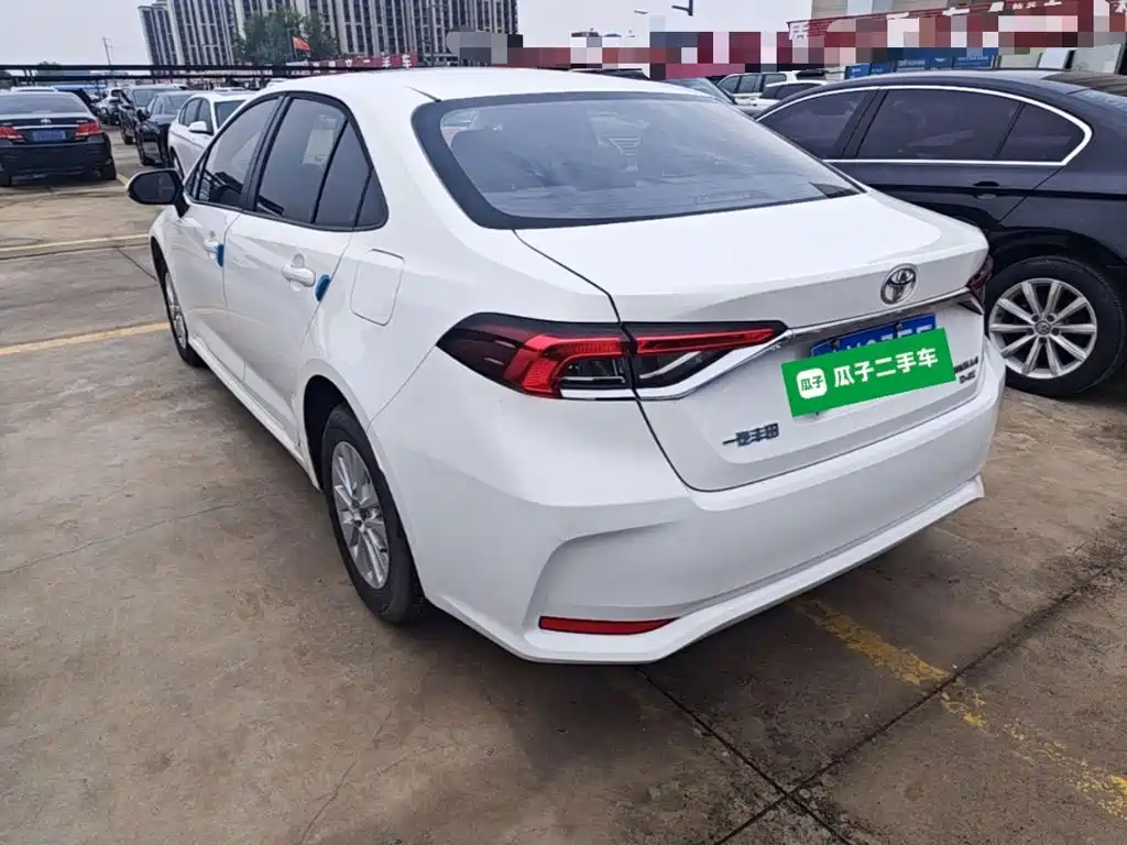 Toyota Corolla — миниатюра 5