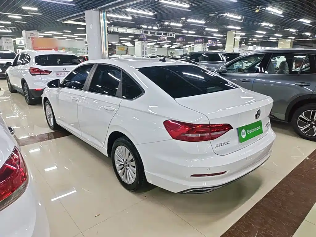 Volkswagen Lavida — миниатюра 5