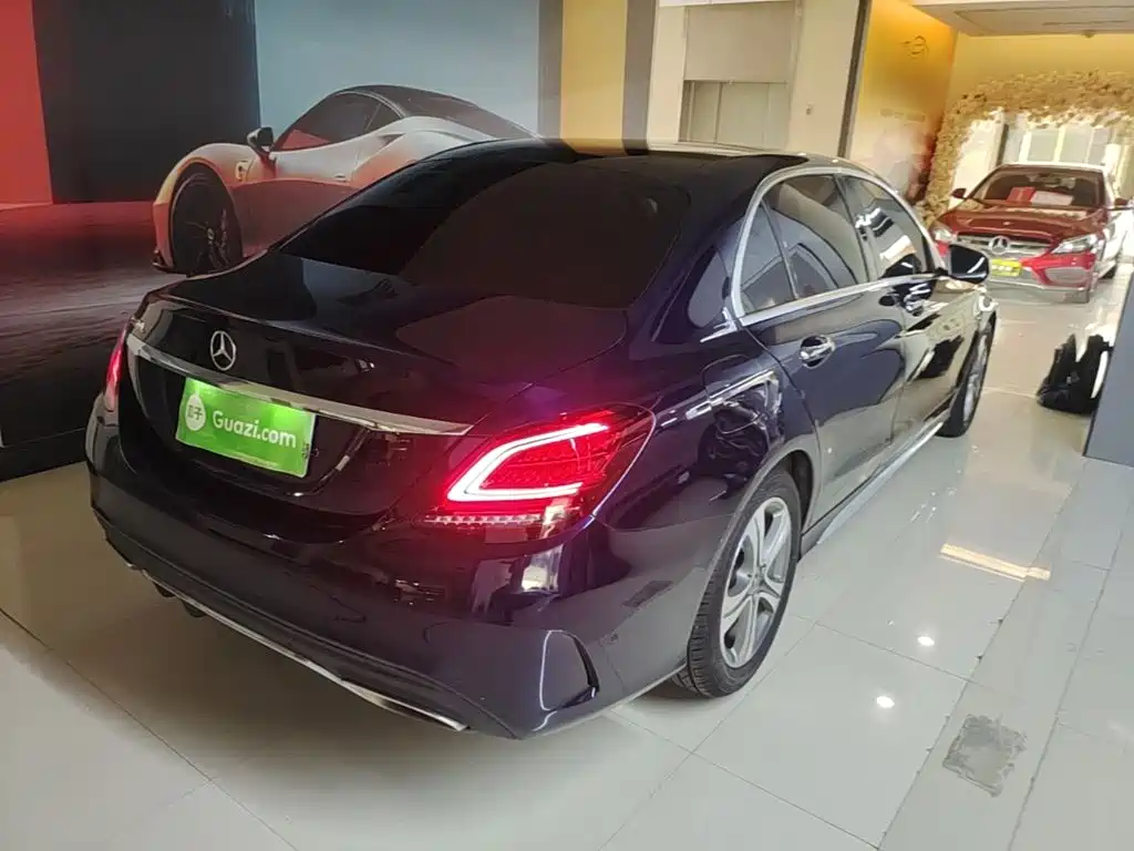Mercedes-Benz C-Class — миниатюра 7