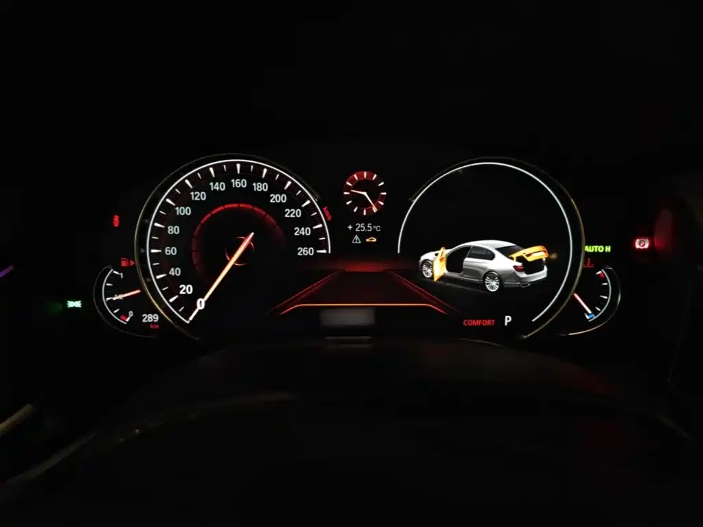 BMW 7 Series — миниатюра 4
