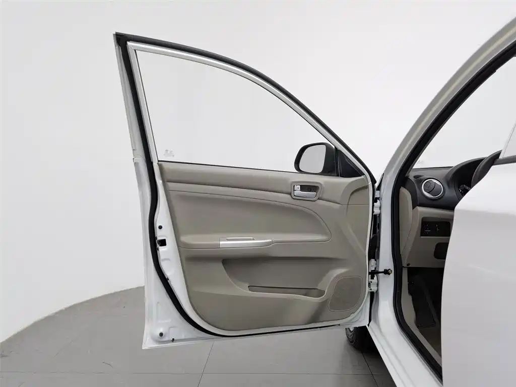 Changan V3 2012 1.3L MT Comfort V