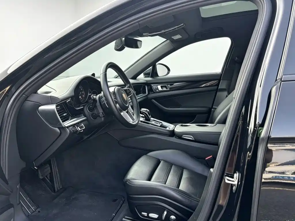 Porsche Panamera — миниатюра 4