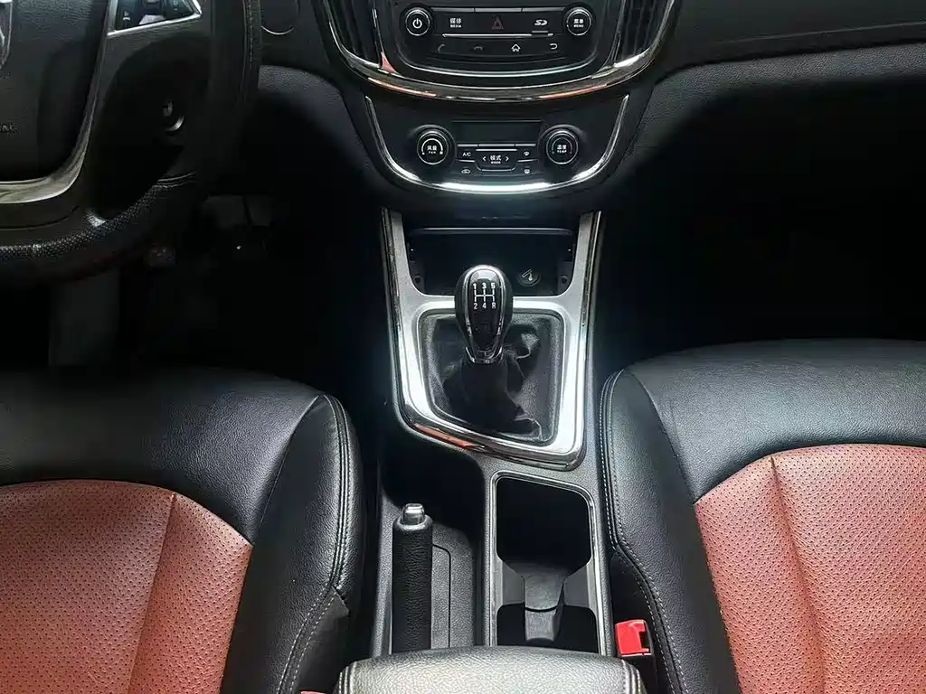 Baojun 560 — миниатюра 5