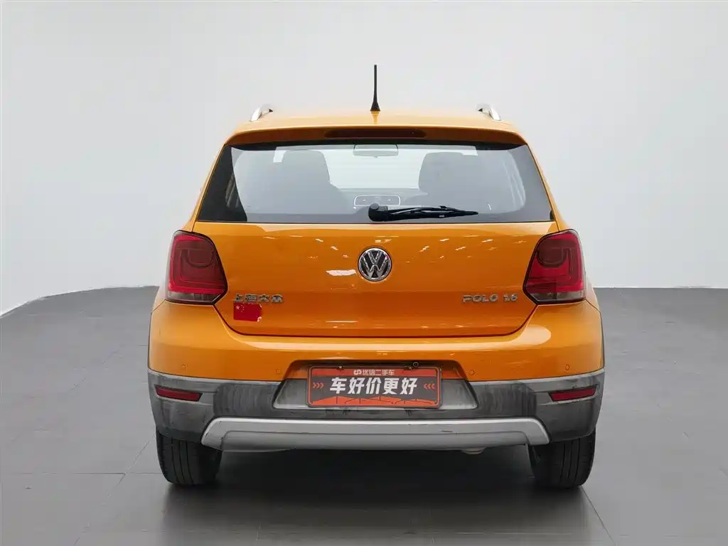 Volkswagen Polo 2012 1.6L Cross Polo AT