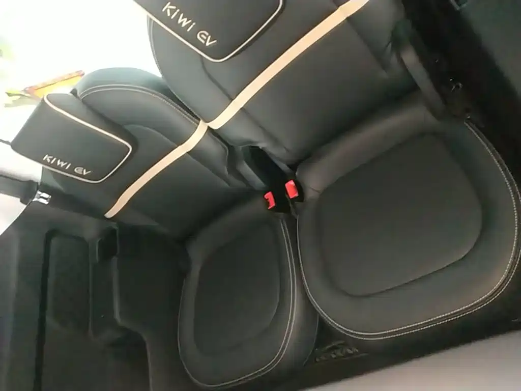 Baojun KiWi EV — миниатюра 17