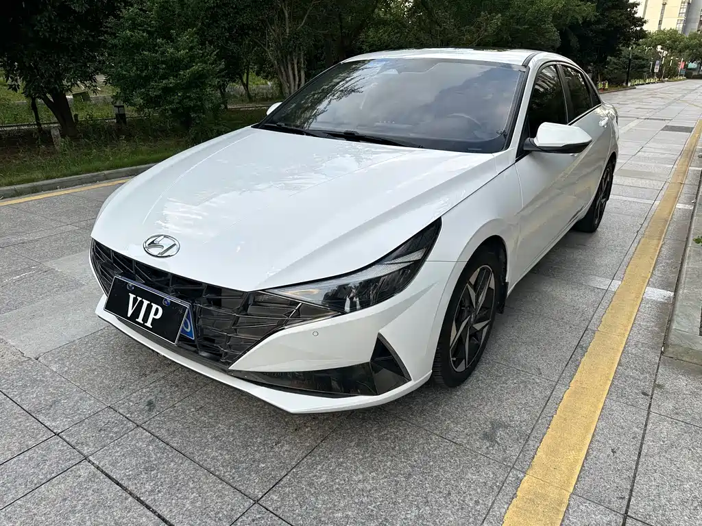 Hyundai Elantra — миниатюра 2