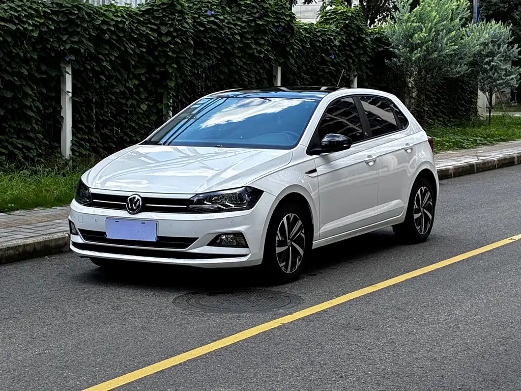 2021 Volkswagen Polo - zdjęcie 1 z 25
