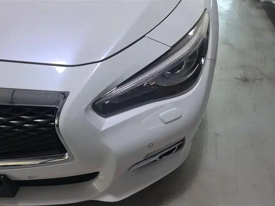 INFINITI Q50L