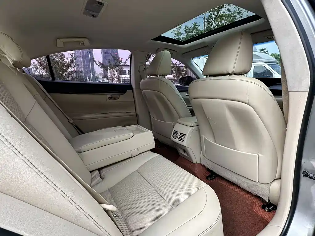 Lexus ES — миниатюра 11
