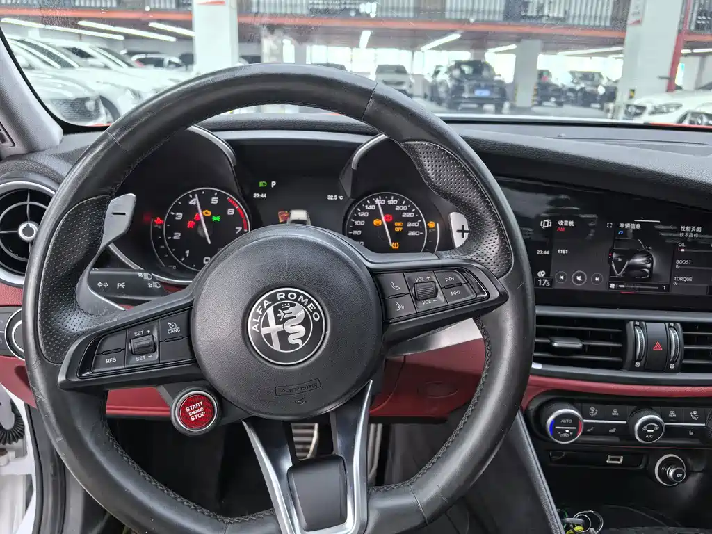 Alfa Romeo Giulia — миниатюра 6