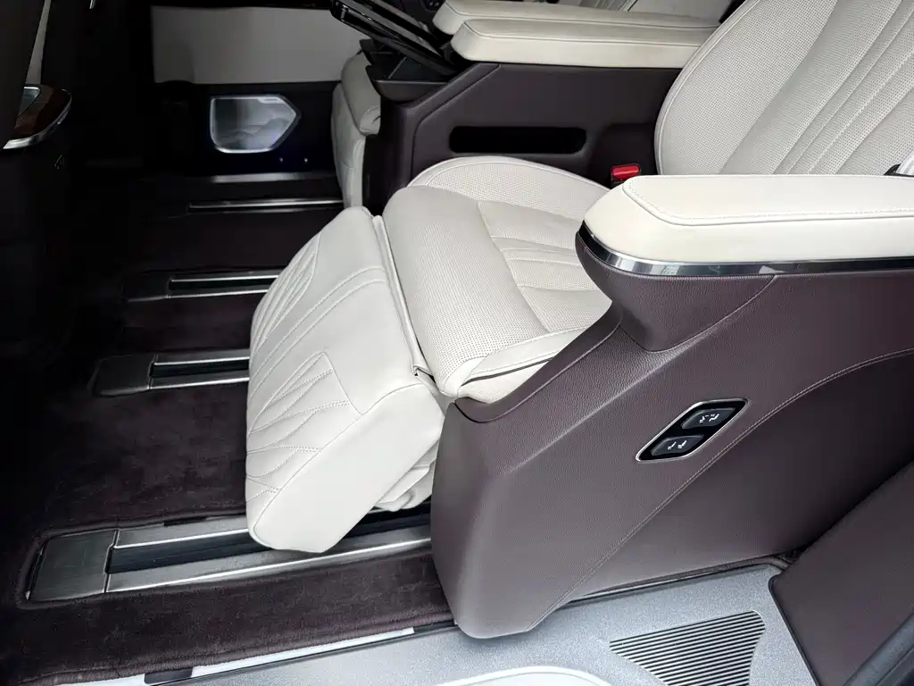 Hongqi Hongqi HQ9 — миниатюра 12